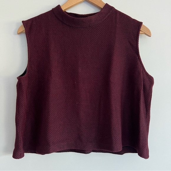 ST. JOHN x Marie Gray Burgundy Black Knit Cropped Mock Neck Sleeveless Top Sz L - Picture 15 of 15